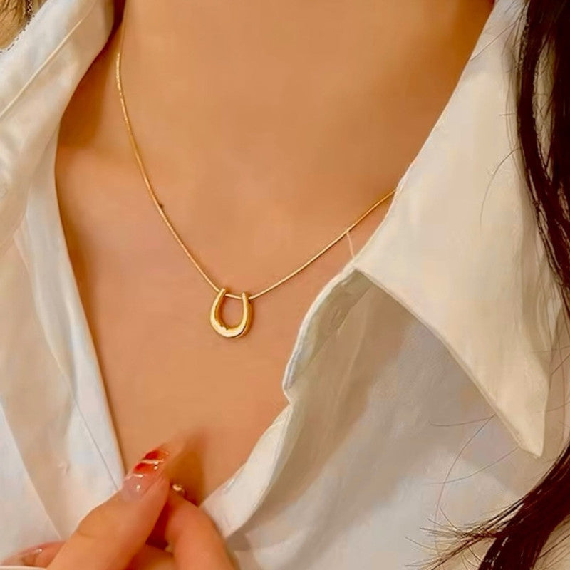 Gold-Plated Stainless Steel Anti Tarnish Geometric Shaped Pendant For Women